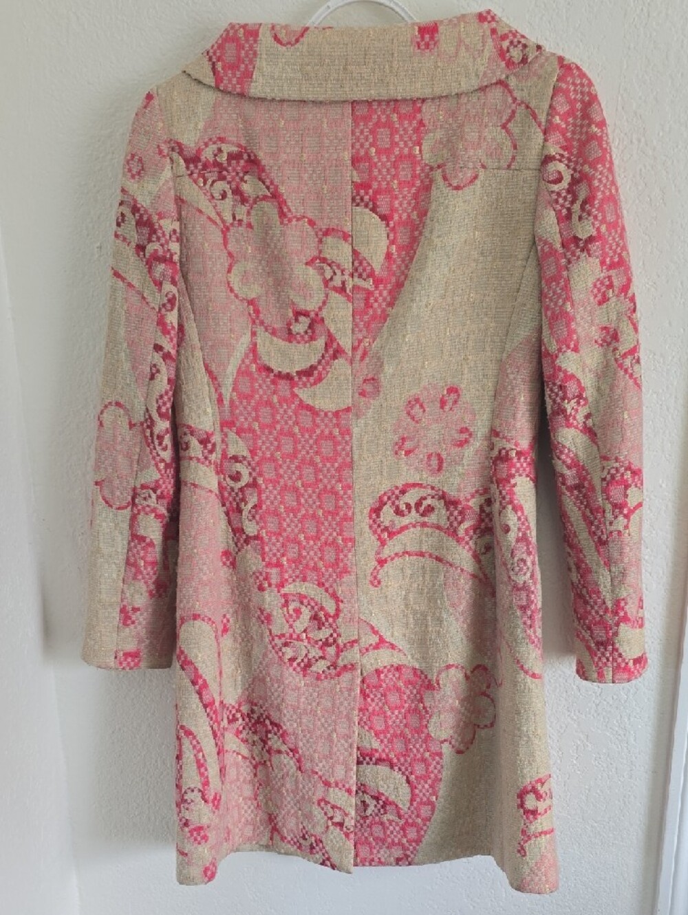 Elie Tahari Pink & Cream Floral Jacquard Trench Coat - Picture 4 of 6